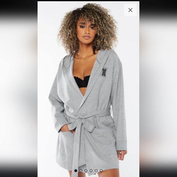 Savage X Fenty Platinum Gray Hooded Robe M/L NWT - Picture 6 of 6